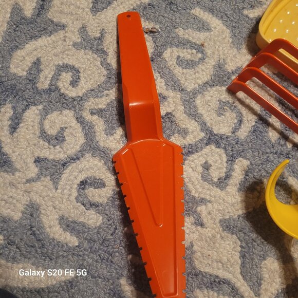 Tupperware 8 pieces - Picture 8 of 9